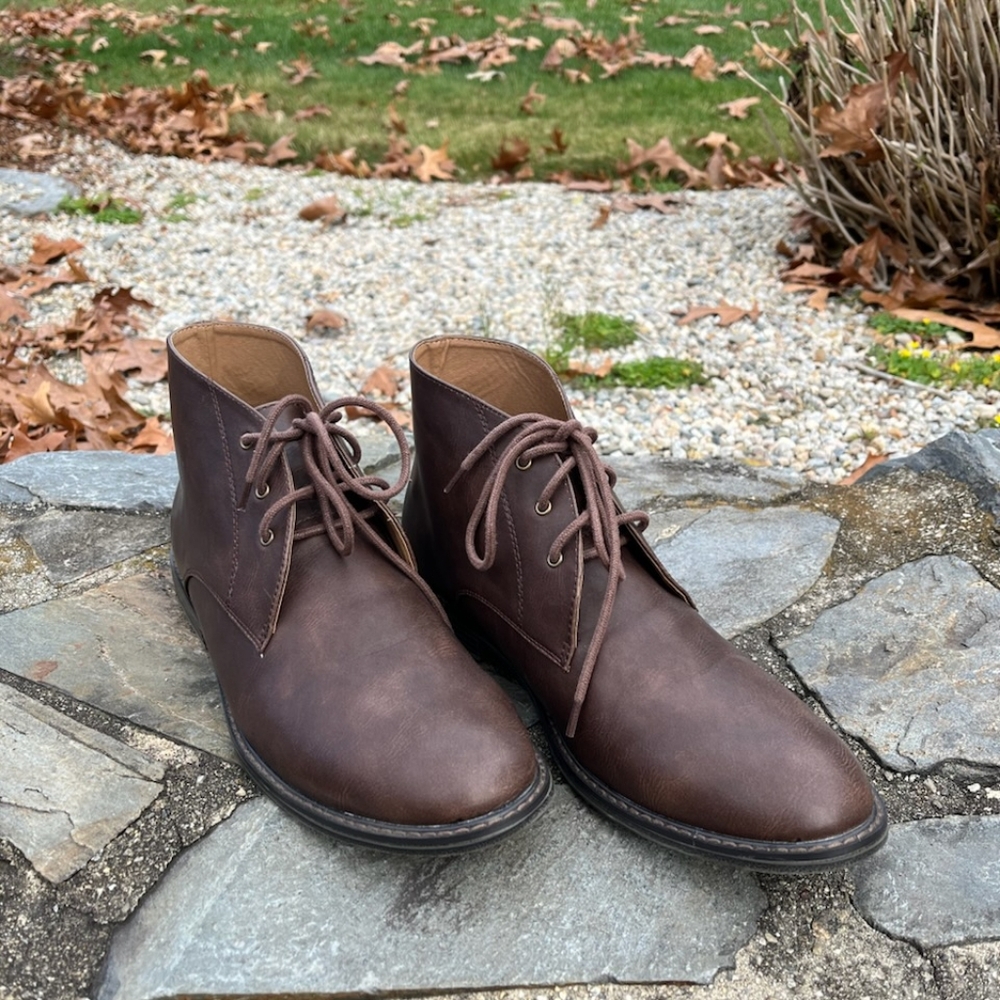 Old Navy Chukka boot